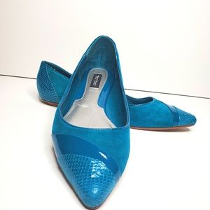 EUC White House Black Market Shoes Flats 10M